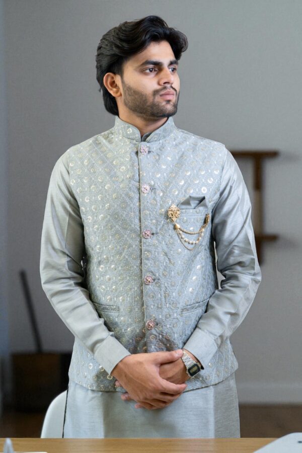 Grey Kurta Jacket Set – Linen Fabric with Stylish Sequin Design - Image 4