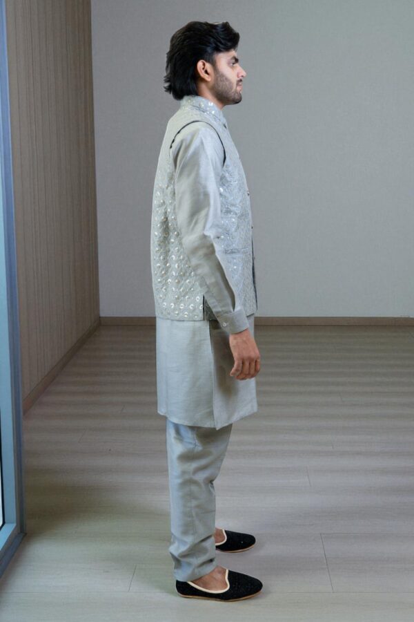 Grey Kurta Jacket Set – Linen Fabric with Stylish Sequin Design - Image 7